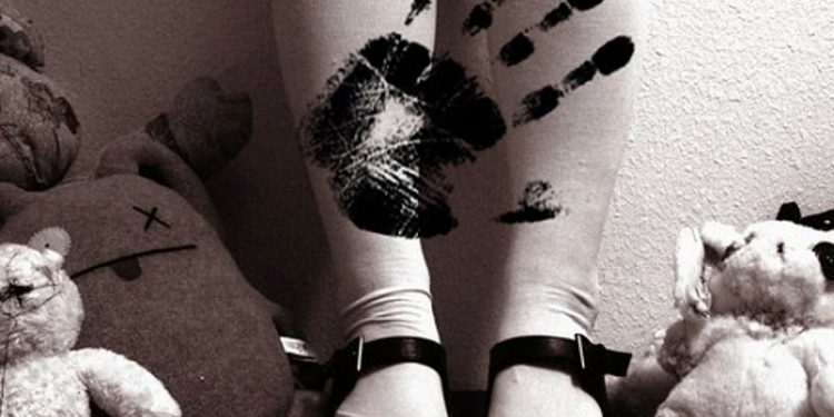 Çocuğa cinsel istismar davasında delillere rağmen erteleme kararı verildi