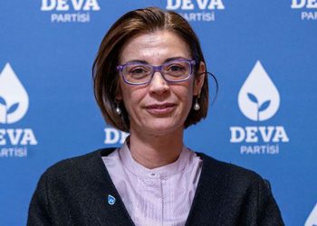 DEVA Partisi Genel Başkan Yardımcısı Helün Fırat istifa etti