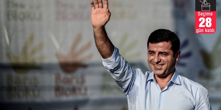 Demirtaş gençlere seslendi: Artık tartışma değil, iki oy daha bulurum zamanı