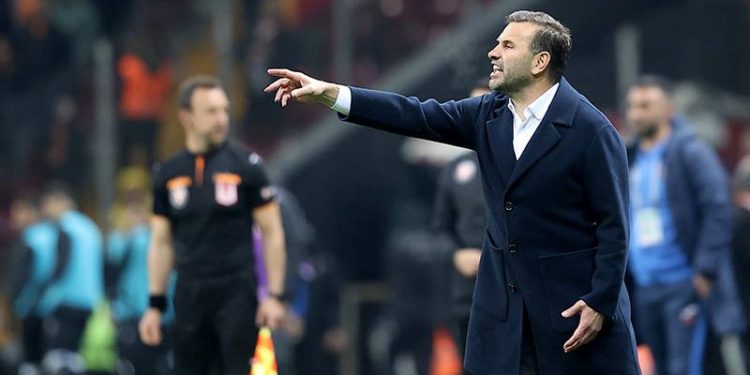 Demokratik ortamda değiliz, özgürce fikirlerimizi söyleyemiyoruz