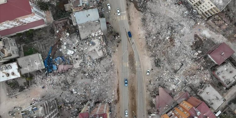 Deprem bölgesindeki 7 ilçe için yargı sürelerinin durması kararı uzatıldı