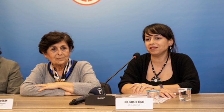 Deprem bölgesine gönüllü giden doktora soruşturma açıldı