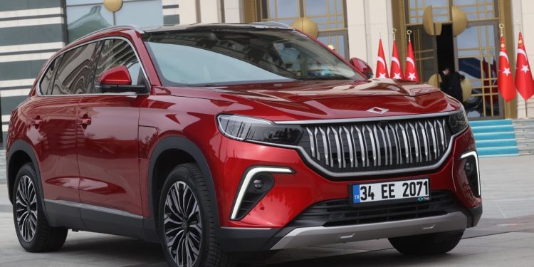 'Deprem' ve 'Togg' kredisi vaadiyle dolandırıcılık yapanlara operasyon