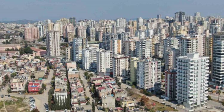 Depremin vurduğu ilçede kira fiyatları asgari ücretle yarışıyor: Artmaya devam ediyor!