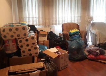 Depremzedeler için toplanan yardımları evine götürdü, gözaltına alındı