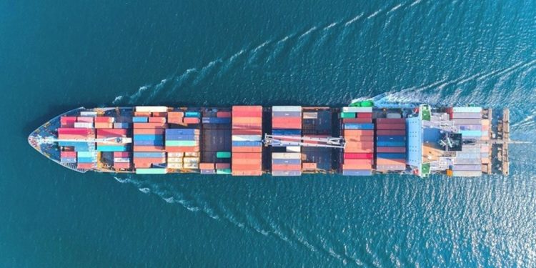 Dış ticarette yılın ilk üç ayında rekor açık