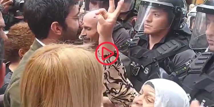 Diyarbakır'da gözaltı protestosu: 'Faşizme karşı başkaldırın'