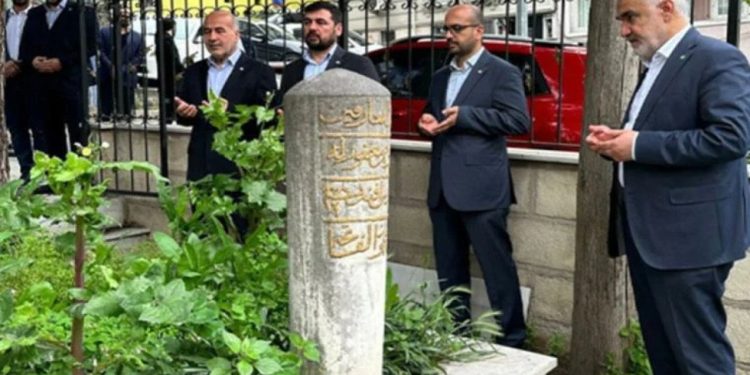 Doç. Dr. Çakmak: HÜDAPAR'ın ziyaret ettiği mezar İdris-i Bitlisi'ye ait değil