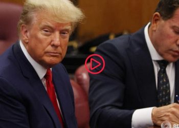 Donald Trump mahkemeye teslim oldu: Suçlamaları reddetti