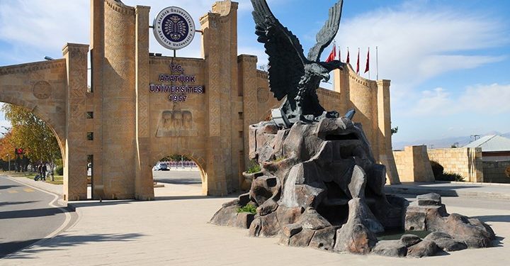 Emniyet müdürünün kızına kişiye özel akademik kadro ilanı