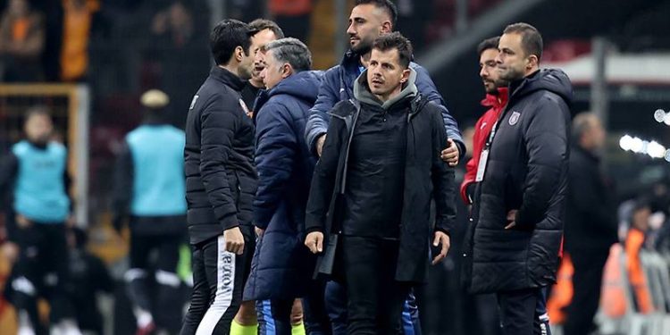 "Emre Belözoğlu takımdan özür diledi"