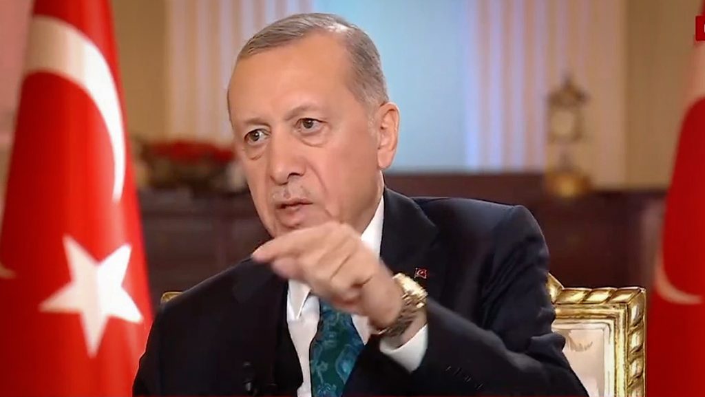 Erdoğan ‘seccade’ fırsatını kaçırmadı: Bu istismarcıları sandığa gömün