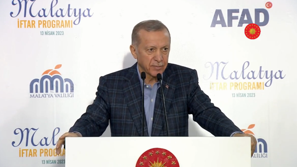 Erdoğan: 'Milletin derdinden kopuk siyaset yapanlar hep kaybetmiştir yine kaybedecektir'