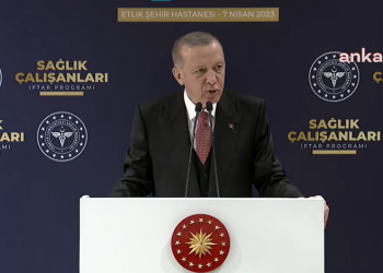 Erdoğan açıkladı: Depremlerde 505 sağlık emekçisi hayatını kaybetti