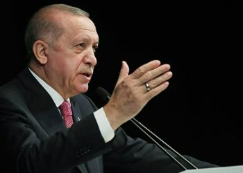 Erdoğan komünistleri hedef aldı: 'Ne kadar imansız, komünist varsa TV'lerde konuşturuyorlar'