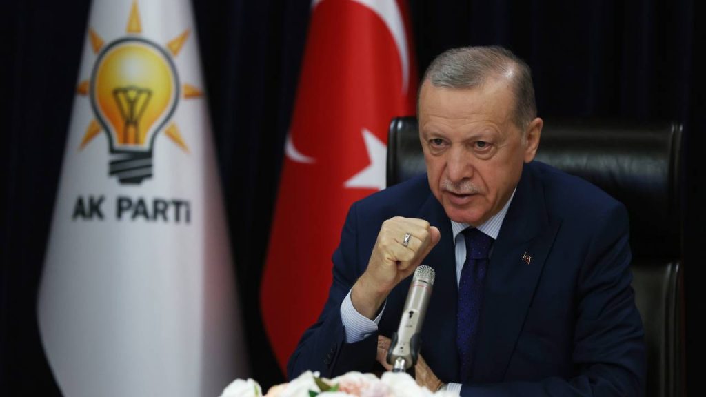 Erdoğan, sinyalini vermişti: AKP listelerinde üç isim değişecek