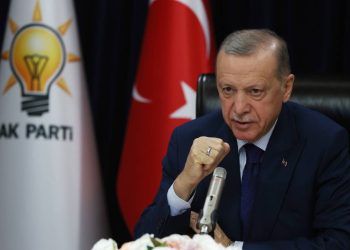 Erdoğan, sinyalini vermişti: AKP listelerinde üç isim değişecek
