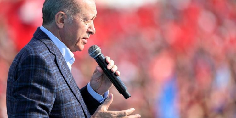 Erdoğan yine tutturamadı: 1987'de açılan havalimanı için 'biz yaptık' dedi