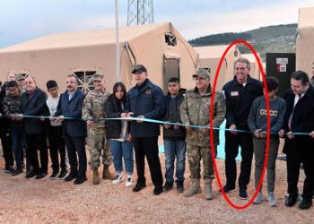Erdoğan’ın ‘kapıları kapattığı’ ABD Büyükelçisi, Akar’la kurdele kesti!