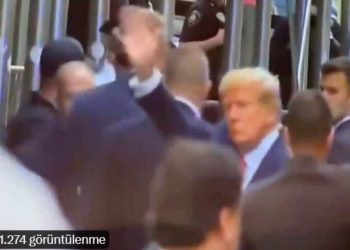 Eski ABD Başkanı Trump, resmen gözaltında