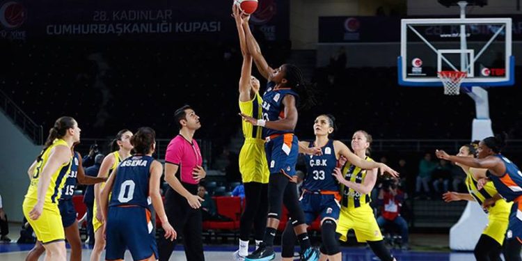 EuroLeague'de Türk finali; Fenerbahçe ile Mersin Yenişehir Belediyesi, Avrupa'nın en büyüğü olmak için parkeye çıkıyor