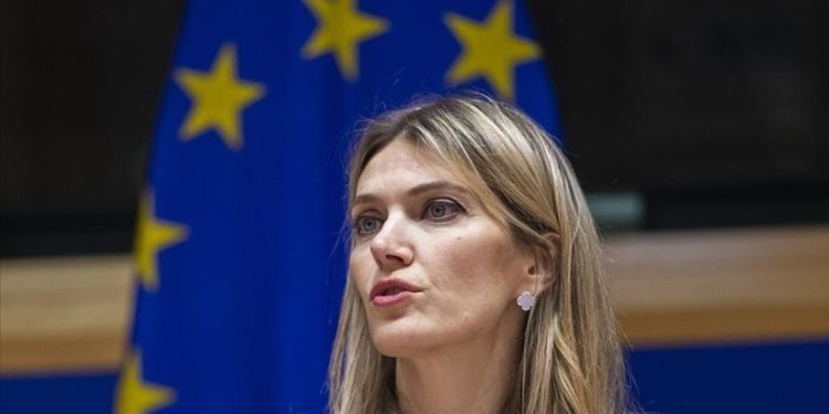 Eva Kaili'ye şartlı tahliye: Ev hapsine alınacak