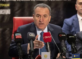 Fenerbahçe maçının hakemi galibiyetimizi engelledi