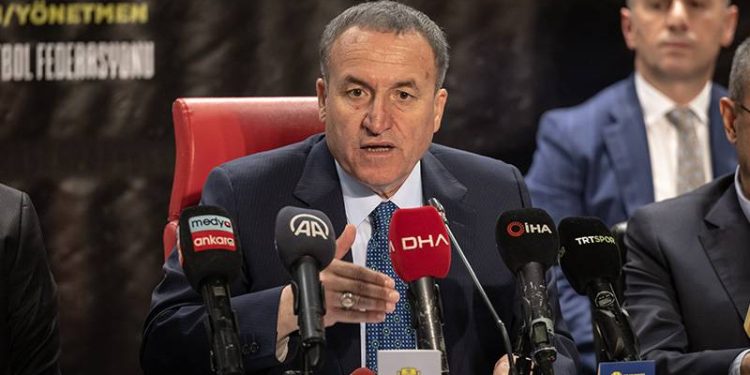 Fenerbahçe maçının hakemi galibiyetimizi engelledi