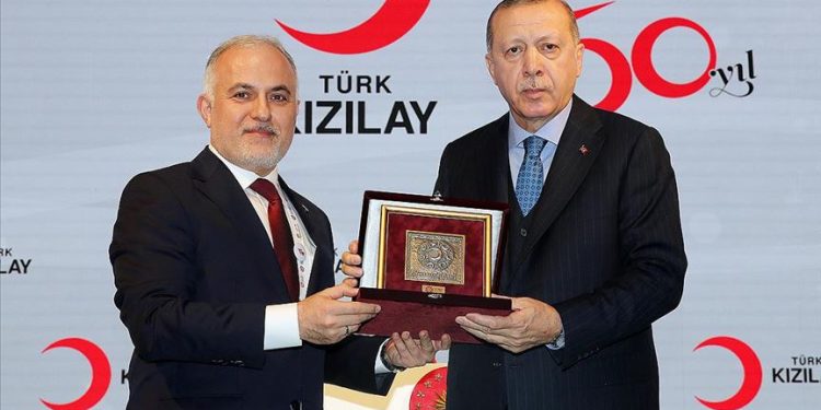 Fuat Oktay: Kızılay’ın çadır satmasına üzüldük