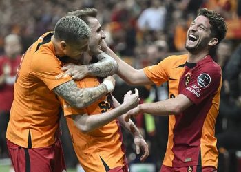 Galatasaray antrenmanındaki yenilik, Kerem'in frikik vuruşunda meyvesini verdi