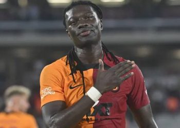 Galatasaray'da yönetim, Gomis için kararını verdi!