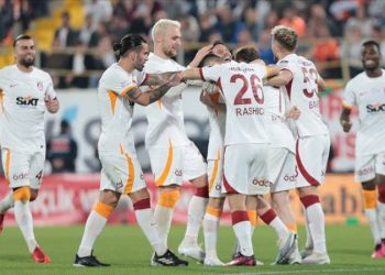 Galatasaray'ın golcüleri durdurulamıyor, savunması geçit vermiyor