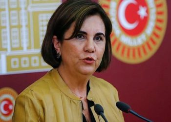 Memleket Partisi Genel Başkanı Muharrem İnce ile ilgili “Özellikle Sayın İnce’nin şahsında rövanşist bir tutum görüyorum" yorumunda bulunan partinin eski sözcüsü Gaye Usluer, "2007’de rektör adayıydım. Üniversitedeki seçimde birinci oldum ama Sayın Gül’ün atamadığı rektör adayıyım. Ben hala, 'rektör olsaydım' dersem bunun bugün hiçbir anlamı yok" dedi.