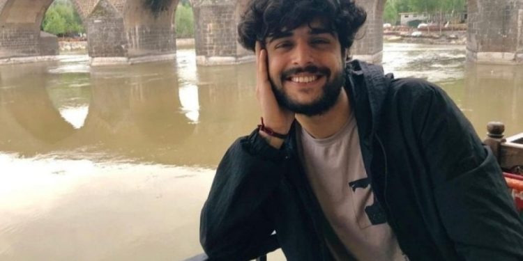 Gazeteci Kadir Bayram, çadırkentte gözaltına alındı