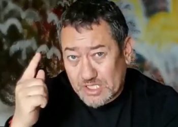 Gazeteci Serdar Akinan sahur vakti gözaltına alındı: 15 Temmuz’da MAK timlerinin nasıl tuzağa çekildiğini ifşa etmişti