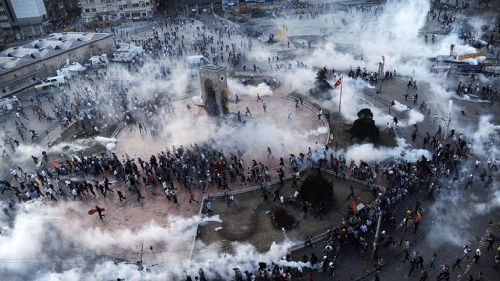 Gezi Parkı eylemlerinde gaz fişeğiyle vurulan Aydoğan’ın davası AYM’de