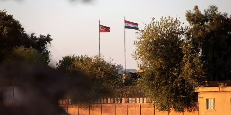 HRW: Türk sınır görevlileri Suriyelileri öldürdü, işkence etti