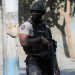 Haiti'nin başkenti Port-au-Prince'te, çete mensubu oldukları öne sürülen 13 kişi, öfkeli bir kalabalık tarafından dövüldükten sonra diri diri yakıldı.