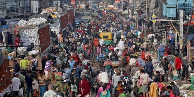 Hindistan 2023 ortasında dünyanın en kalabalık ülkesi olacak