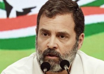 Hindistan'da dört yıl önceki bir seçim mitinginde 'Neden tüm hırsızların soyadı Modi?" diyerek Başbakan Narendra Modi'yi eleştirdiği için 2 yıl hapis cezasına çarptırılan ve milletvekilliği düşürülen muhalif lider Rahul Gandi kararı temyiz edeceğini söyledi.