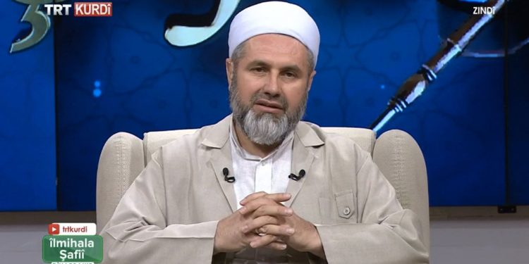 Hizbullah üyesi olmaktan cezalandırılan Abdulkuddüs Yalçın, TRT Kürdi'de dini programlar yapmış