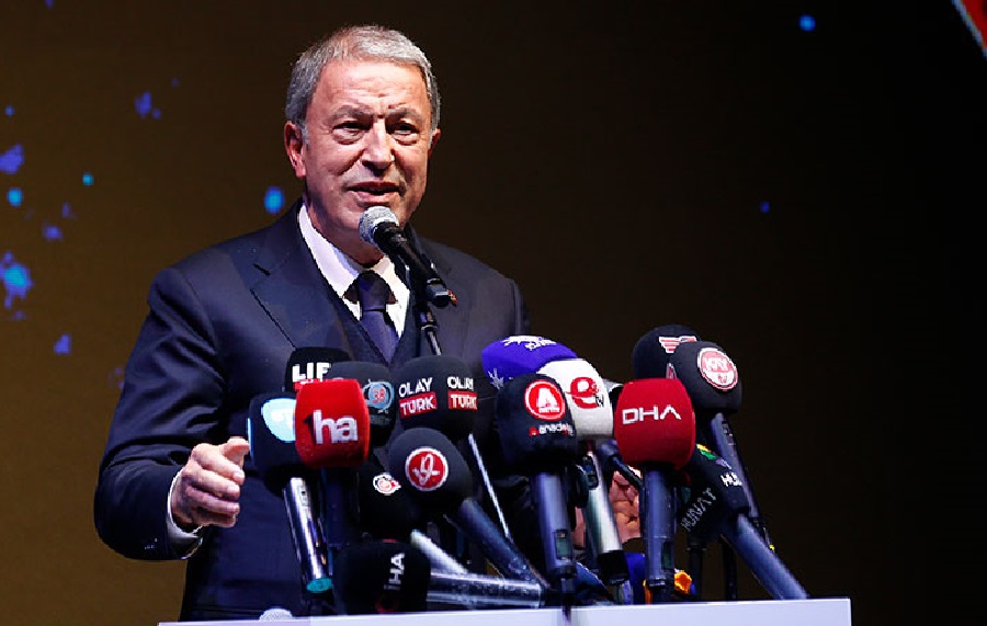 Hulusi Akar, ‘Vur de vuralım, öl de ölelim” sloganlarına ‘Bekleyin, onun da zamanı gelecek’ diye karşılık verdi