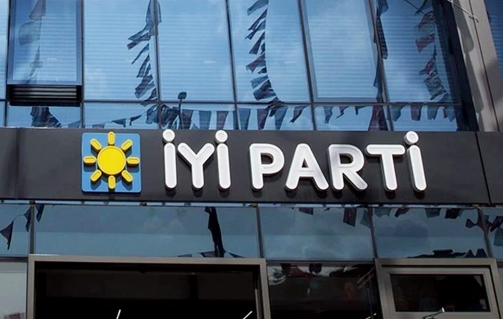 İYİ Parti’den ‘partimize yönelik bir medya operasyonu için düğmeye basıldı’ iddiası