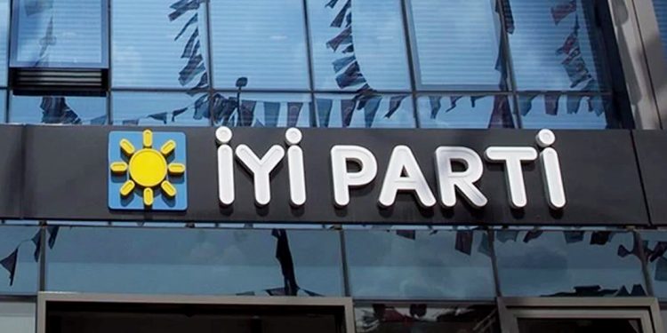 İYİ Parti’den ‘partimize yönelik bir medya operasyonu için düğmeye basıldı’ iddiası