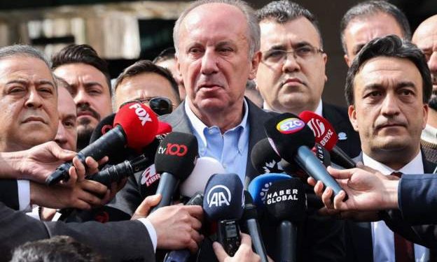 Memleket Partisi Genel Başkanı Muharrem İnce, katıldığı programda "Adaylıktan çekilecek misiniz"sorusuna tepki gösterdi ve "Bu soruyu saygısızca buluyorum!" dedi.