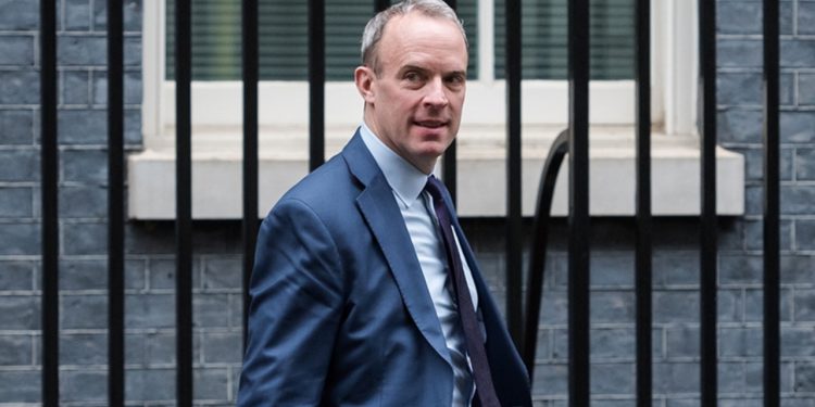 İngiltere Başbakan Yardımcısı Raab istifa etti