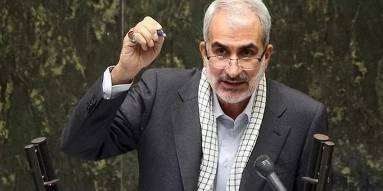 İran Eğitim Bakanı Yusuf Nuri istifa etti