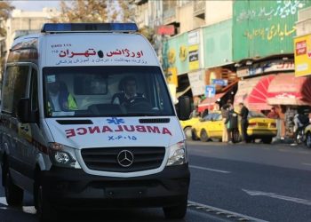 İran'da kız öğrencilerin eğitim aldığı okullarda toplu zehirlenme vakaları