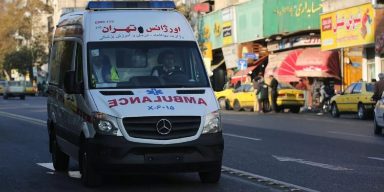İran'da yeni toplu zehirlenme vakaları: 'Kimyasal gaz' iddiası