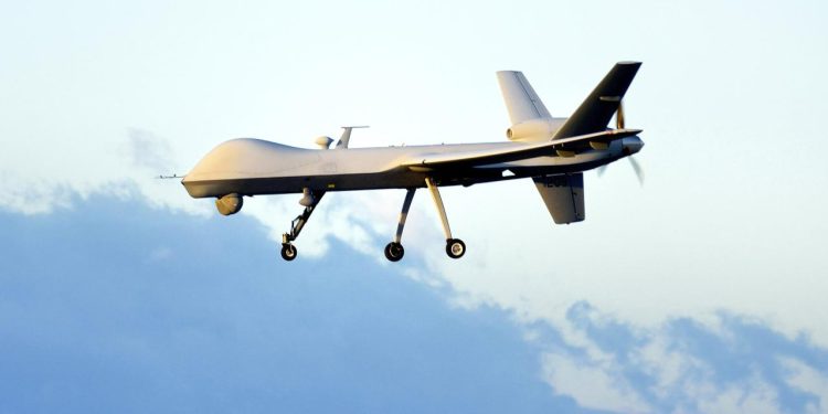 İsrail, Lübnan'dan gelen İHA'yı düşürdü